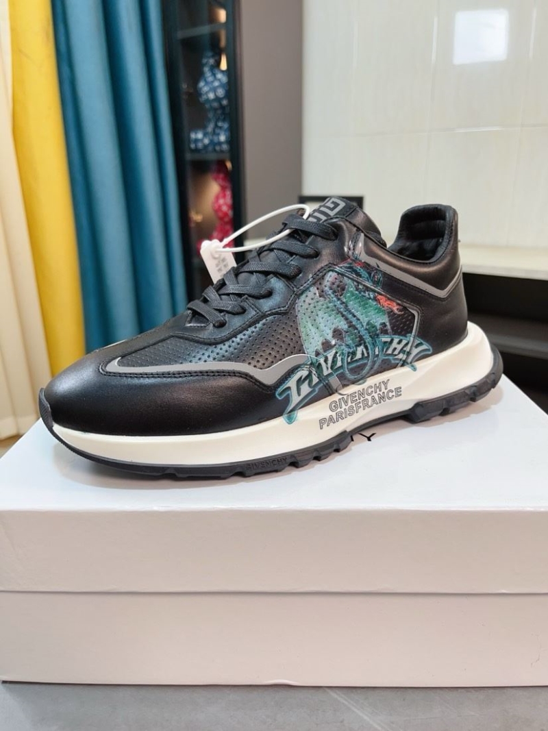 Givenchy Sneakers